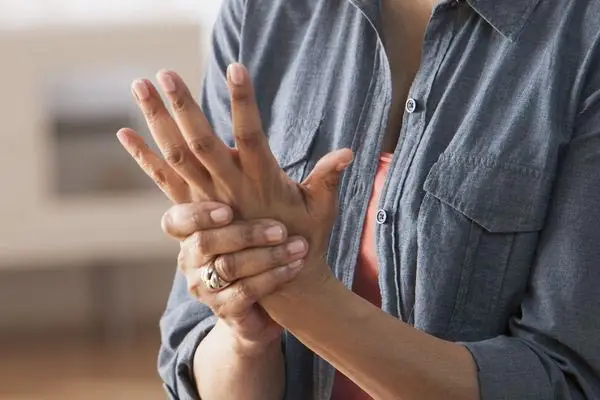 differences between fibromyalgia and arthritis